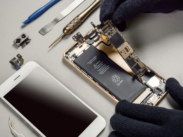 #Reparaturstpoelten #Konolsenreparatur #Smartphonereparatur #microsoldering #PCBrepair #Fixphones #fixconsoles